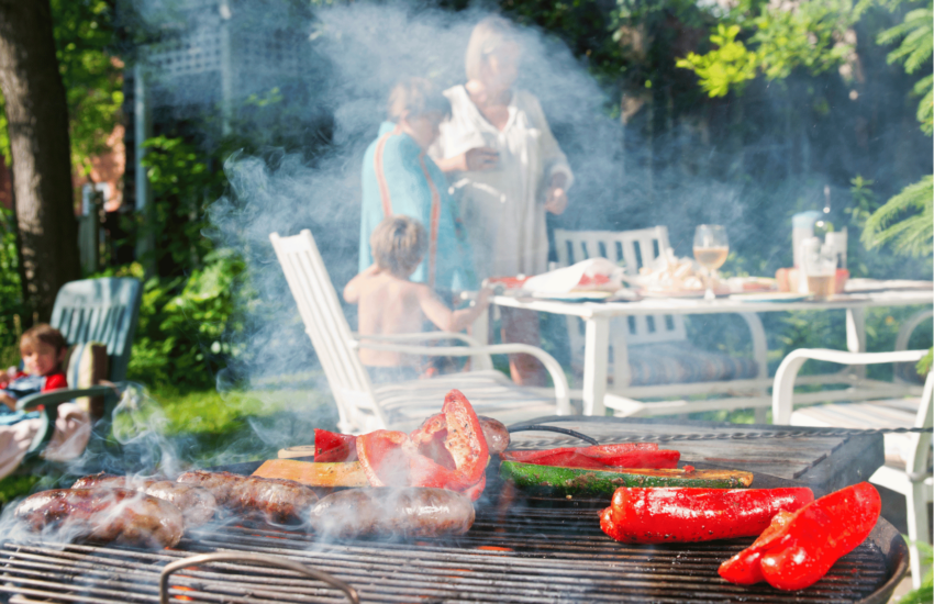 Tips voor BBQ rooster schoonmaken met ui citroen baking soda